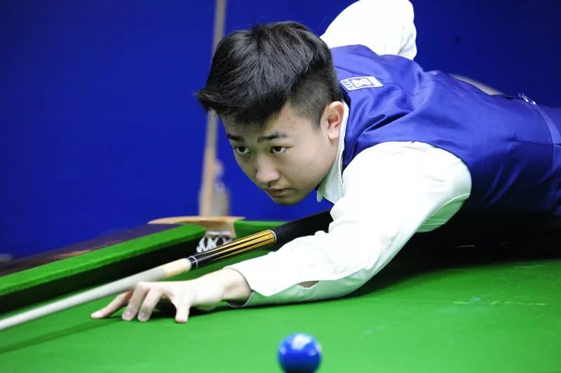 员在定位球 员在定位球