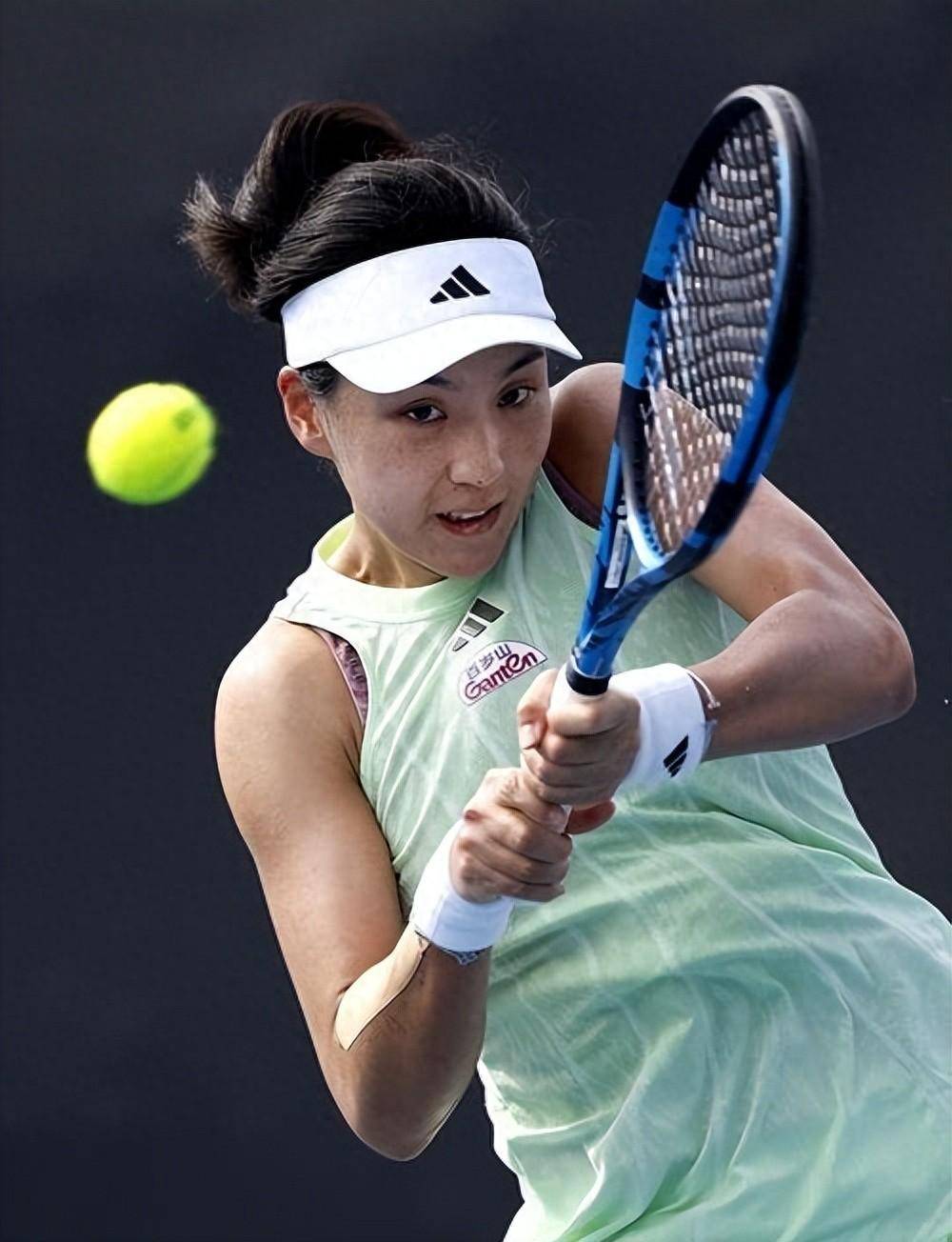 手腾出了充 手腾出了充