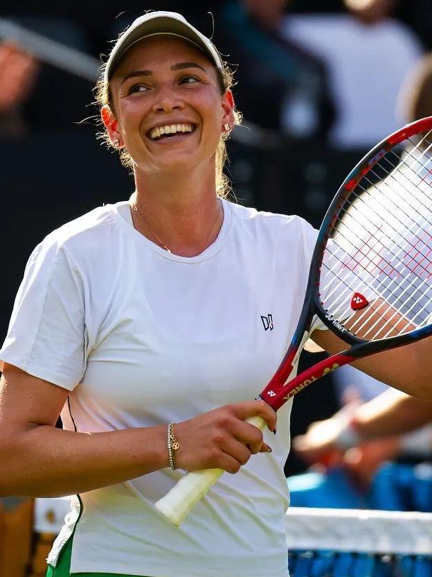 姆联握手言